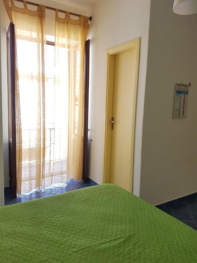 Lipari Centro Storico Flat 7 Min From Port Apartment Luaran gambar
